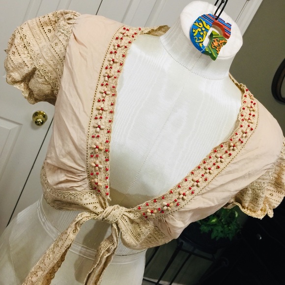 NO BRAND Bolero/Crop Top Tan with Beading Size S - Picture 2 of 7